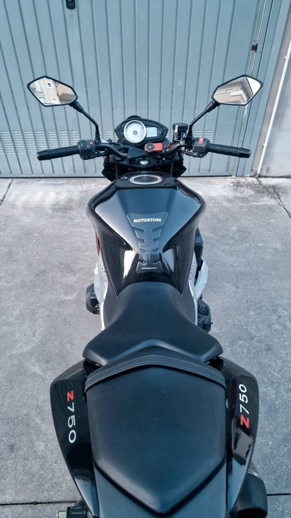 Kawasaki Z 750 (2007 - 14) (6)