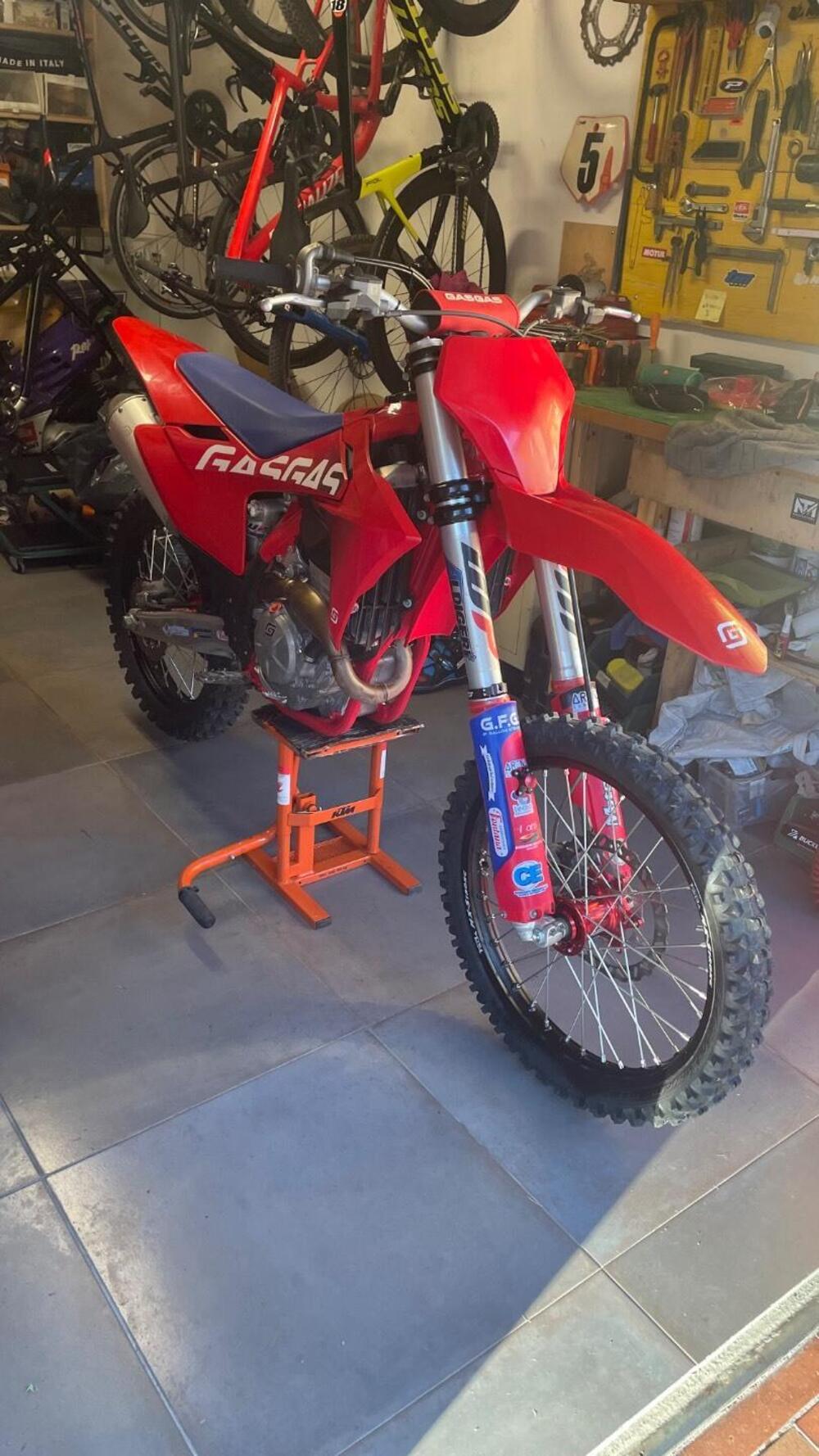 GASGAS MC 250 F (2024) (2)