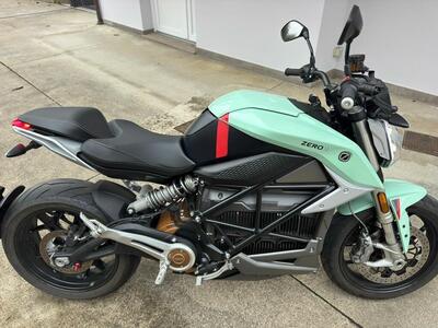 Zero SR-F Premium (2020 - 21) usata
