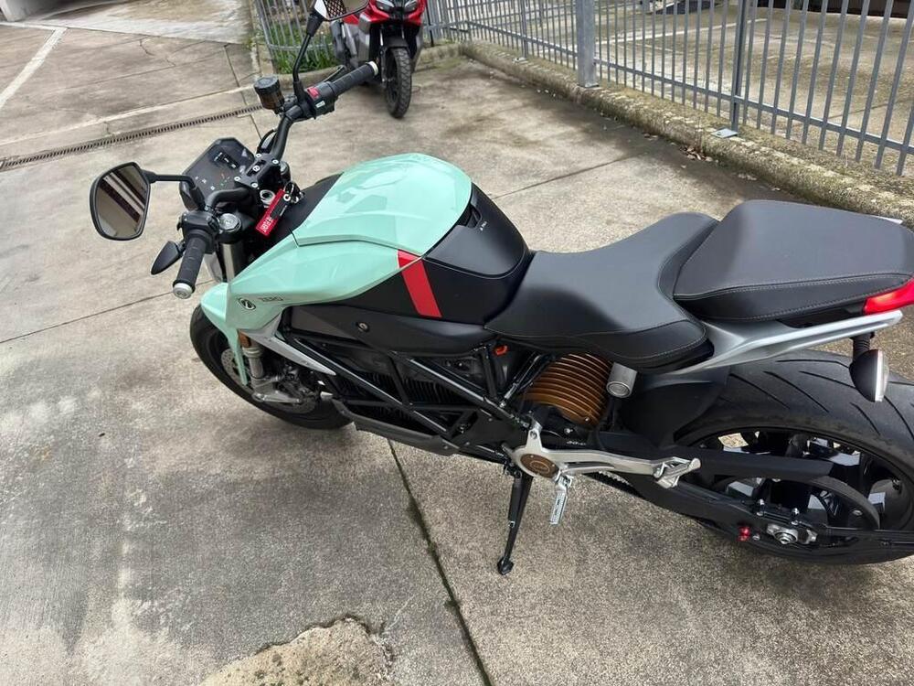 Zero SR-F Premium (2020 - 21) (3)