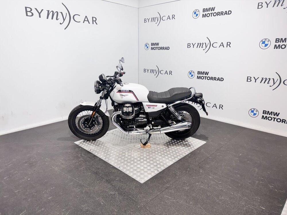 Moto Guzzi V7 850 Stone Special Abs (2021) (10)