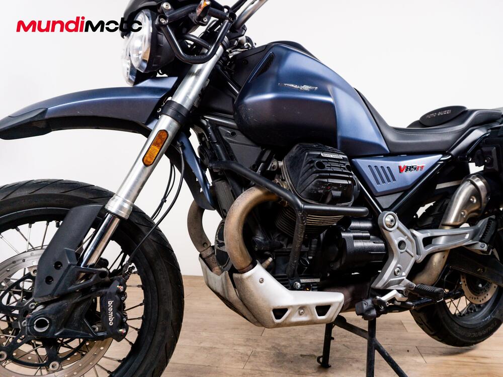 Moto Guzzi V85 TT (2024 - 26) (9)