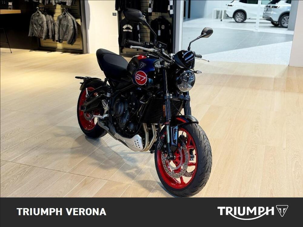 Triumph Trident 660 Triple Tribute Edition (2024) (2)