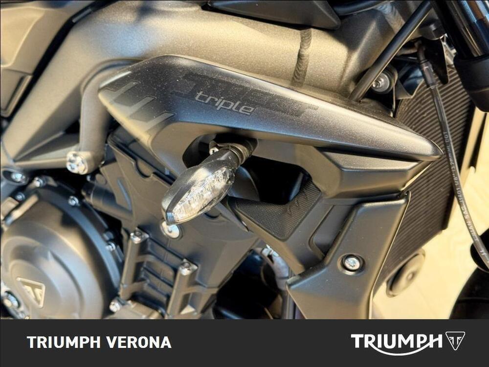 Triumph Street Triple R (2020 - 22) (9)