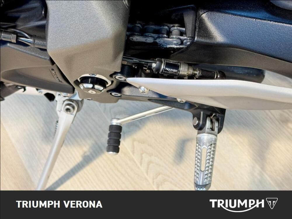 Triumph Street Triple R (2020 - 22) (10)