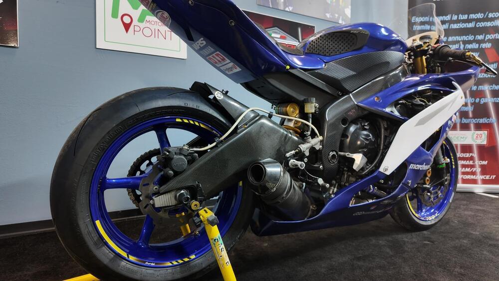 Yamaha YZF R6 (2006 - 07) (2)