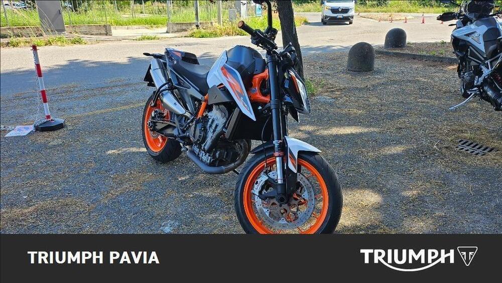 KTM 890 Duke R (2021) (6)