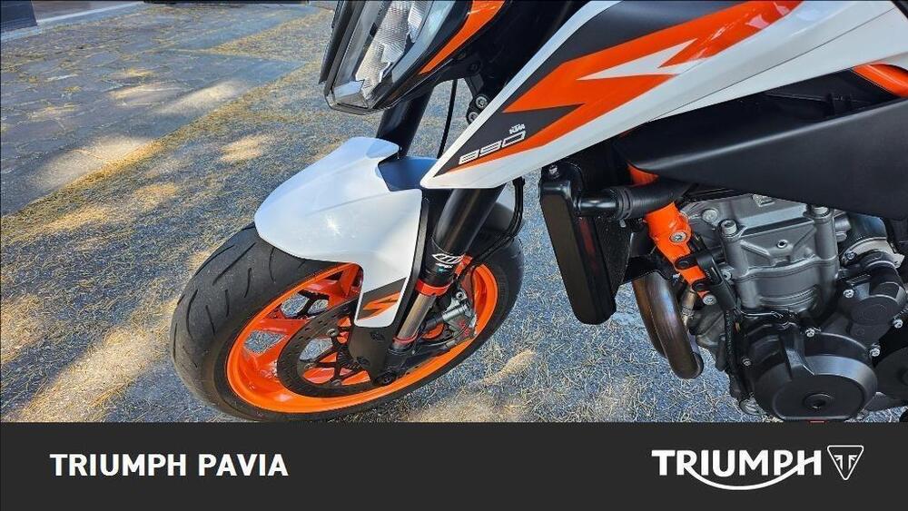 KTM 890 Duke R (2021) (12)