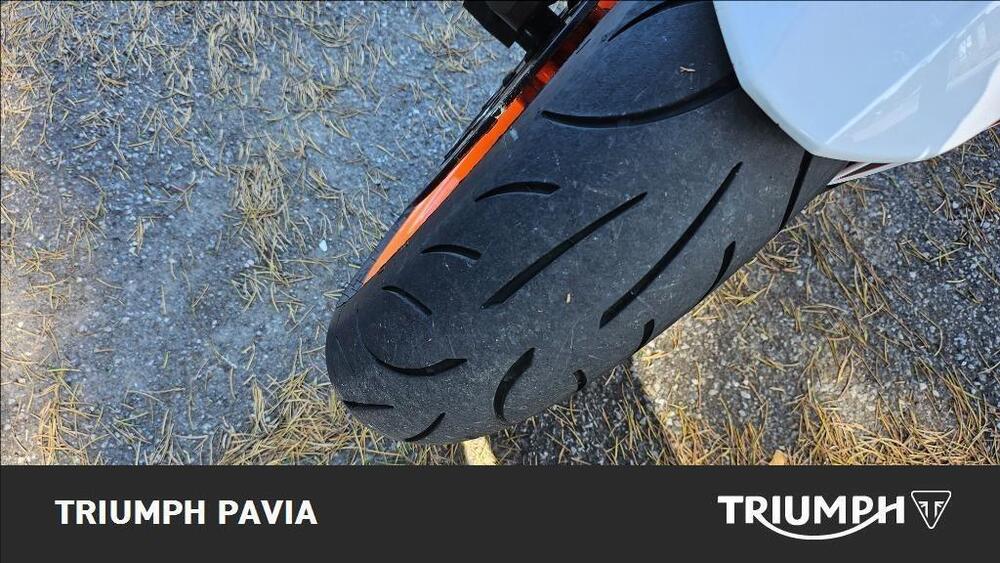 KTM 890 Duke R (2021) (9)