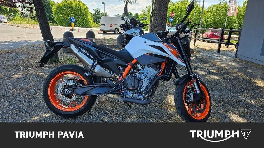 KTM 890 Duke R (2021) (4)