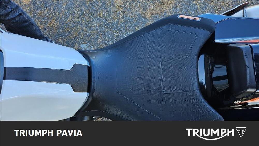 KTM 890 Duke R (2021) (24)