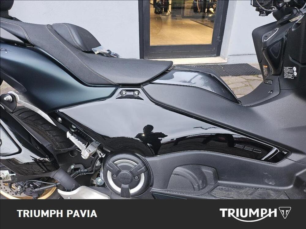 Yamaha T-Max 560 Tech Max (2022 - 24) (13)