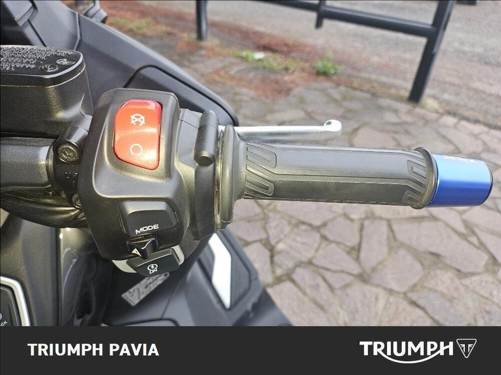 Yamaha T-Max 560 Tech Max (2022 - 24) (25)