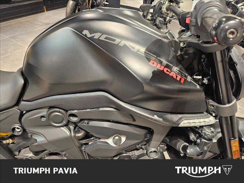 Ducati Monster 937 (2021 - 25) (17)