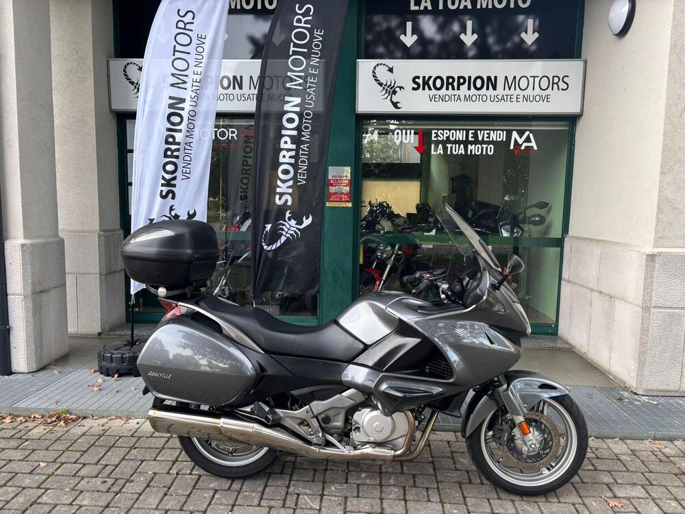 Honda Deauville 700 ABS