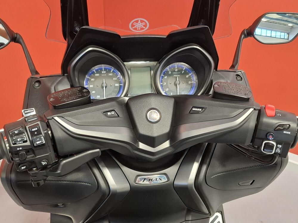 Yamaha T-Max 560 Tech Max (2021) (8)