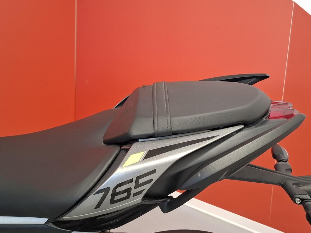 Triumph Street Triple R (2020 - 22) (9)