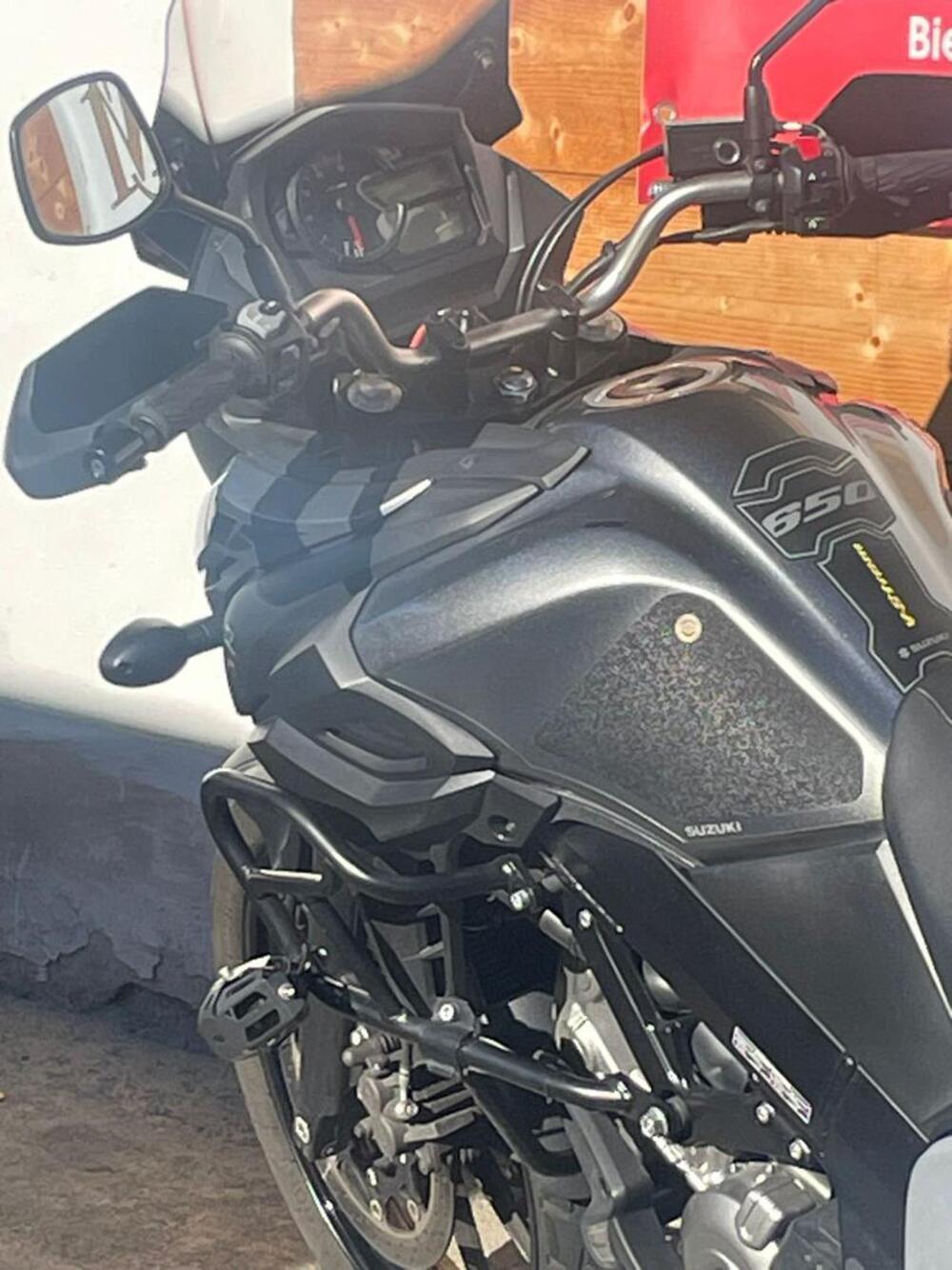 Suzuki V-Strom 650 (2021 - 25) (13)