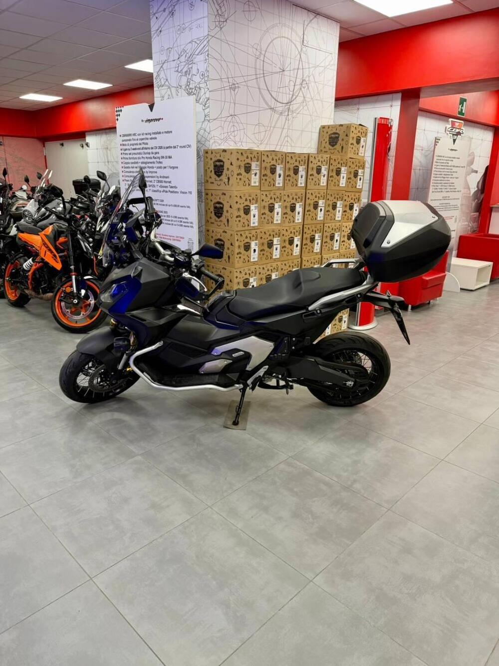 Honda X-ADV 750 DCT Travel (2021 - 24) (2)