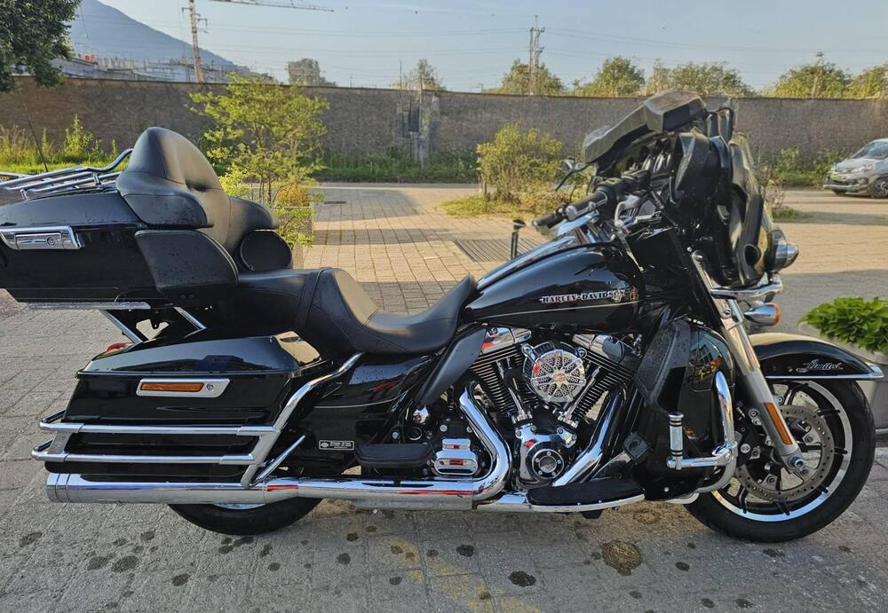 Harley-Davidson 114 Electra Glide Ultra Limited Low (2019) - FLHTKL (3)
