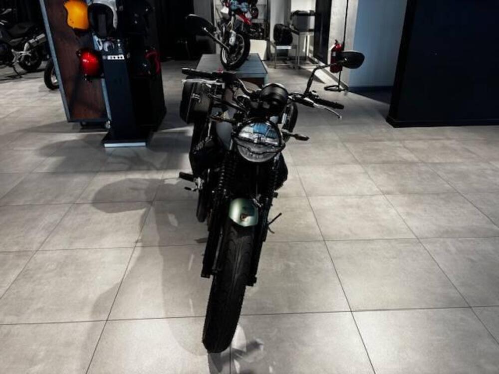 Moto Guzzi V7 Stone Centenario (2021 - 22) (4)