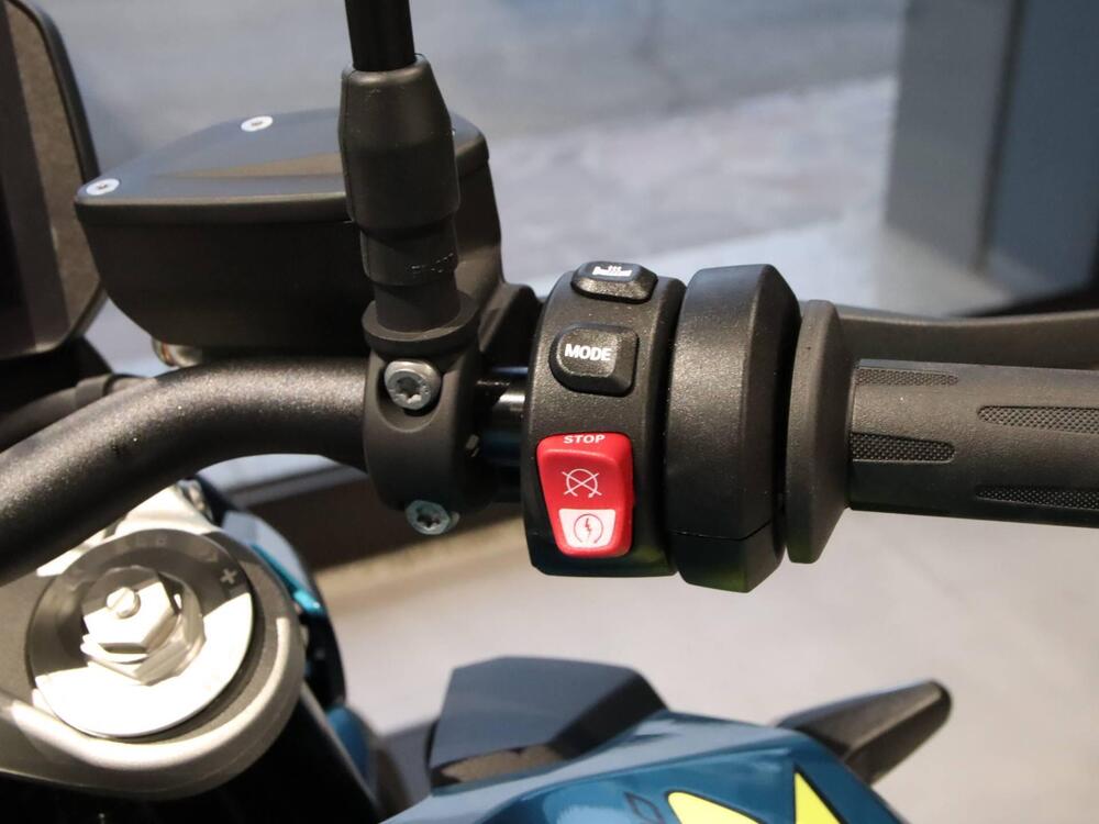 Bmw F 900 R (2025 - 26) (6)