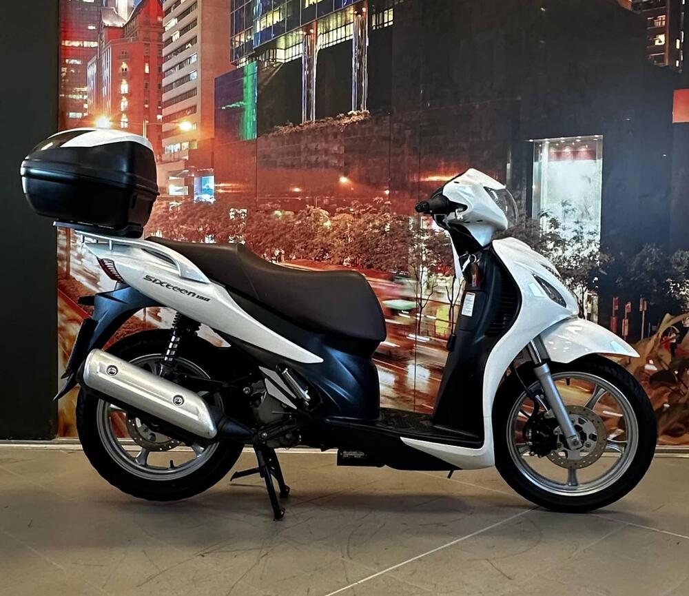 Suzuki SIXteen 150 (2007 - 14) (3)