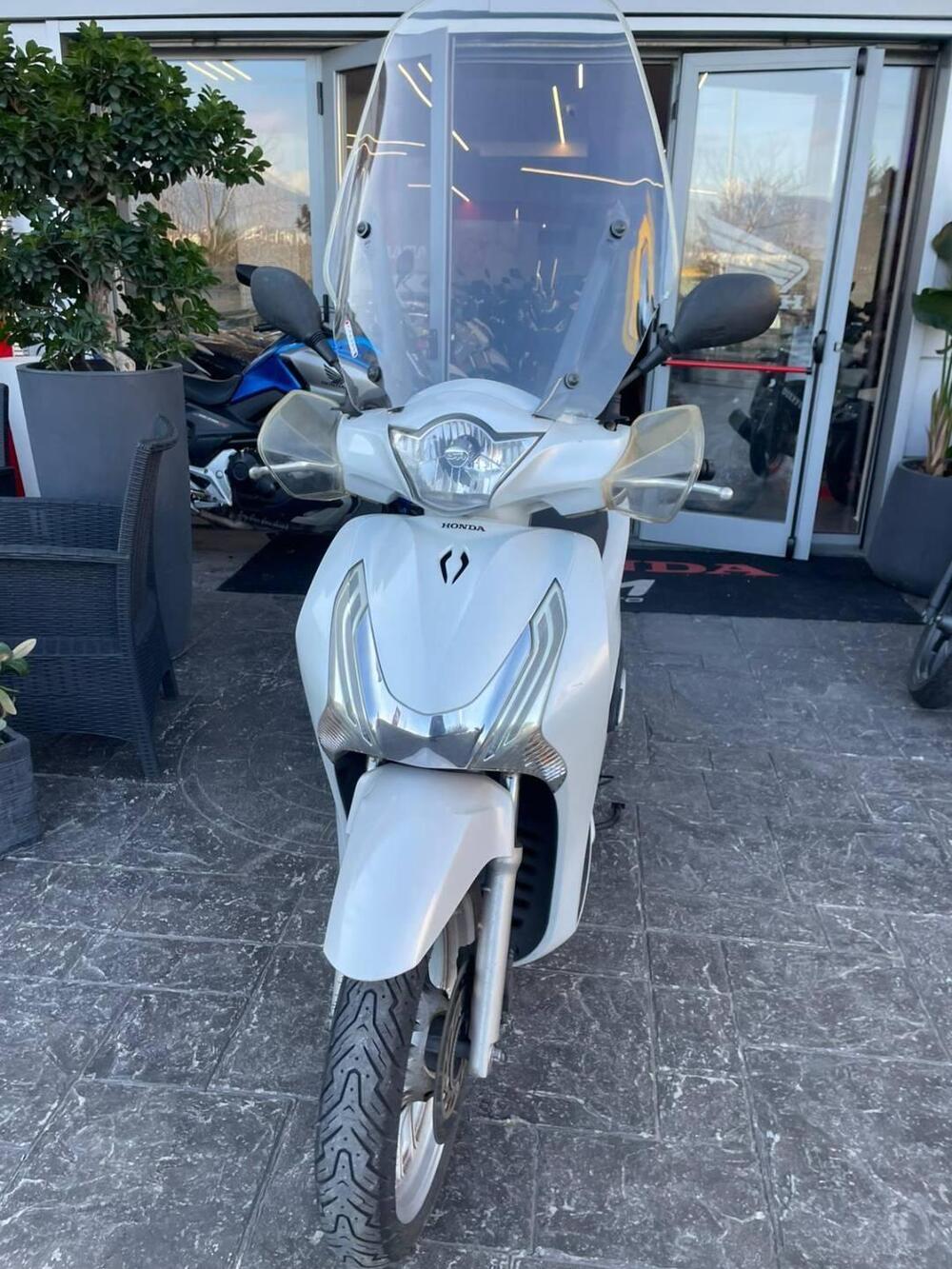 Honda SH 150 i ABS (2013 - 16) (4)