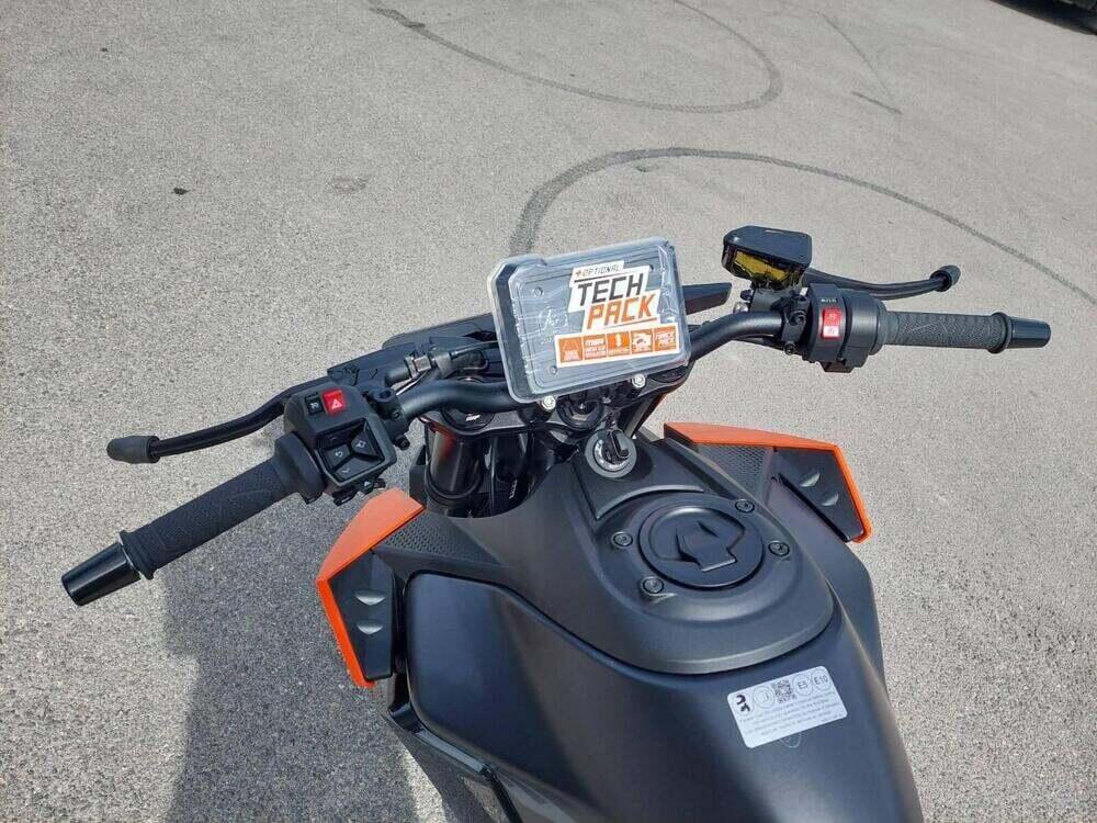 KTM 990 Duke (2024 - 26) (11)