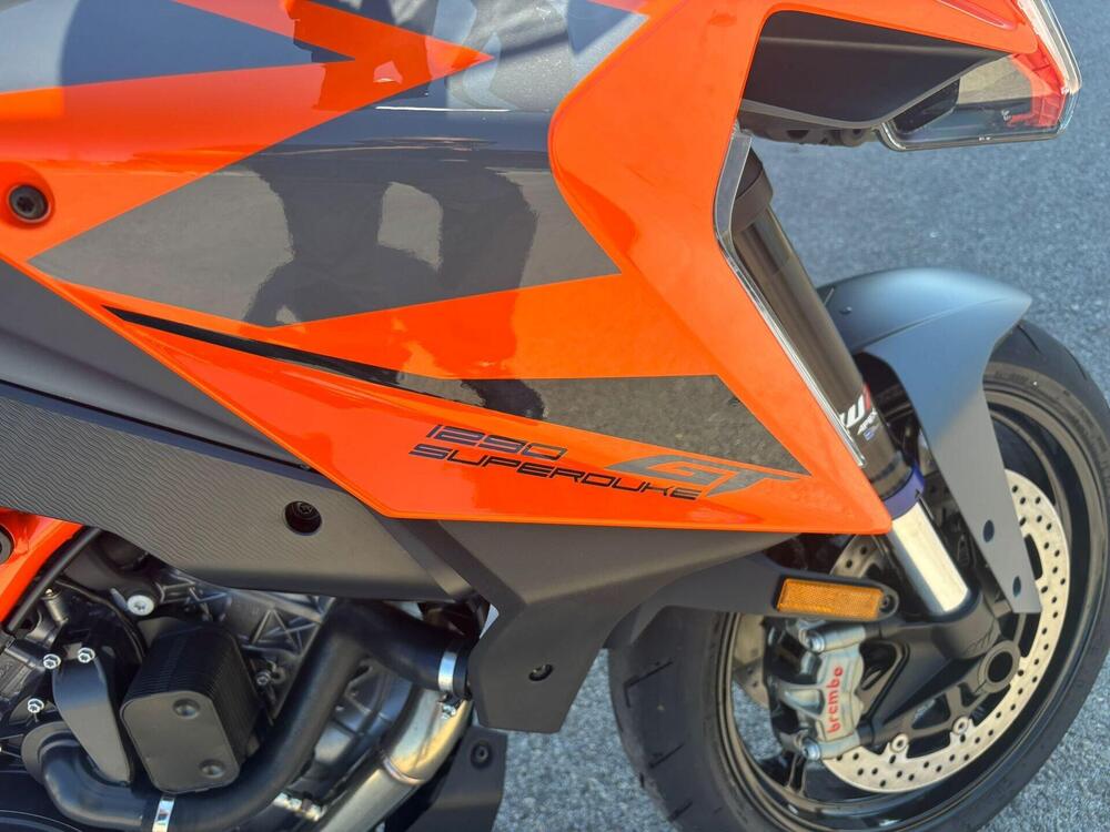 KTM 1290 Super Duke GT (2022 - 25) (6)