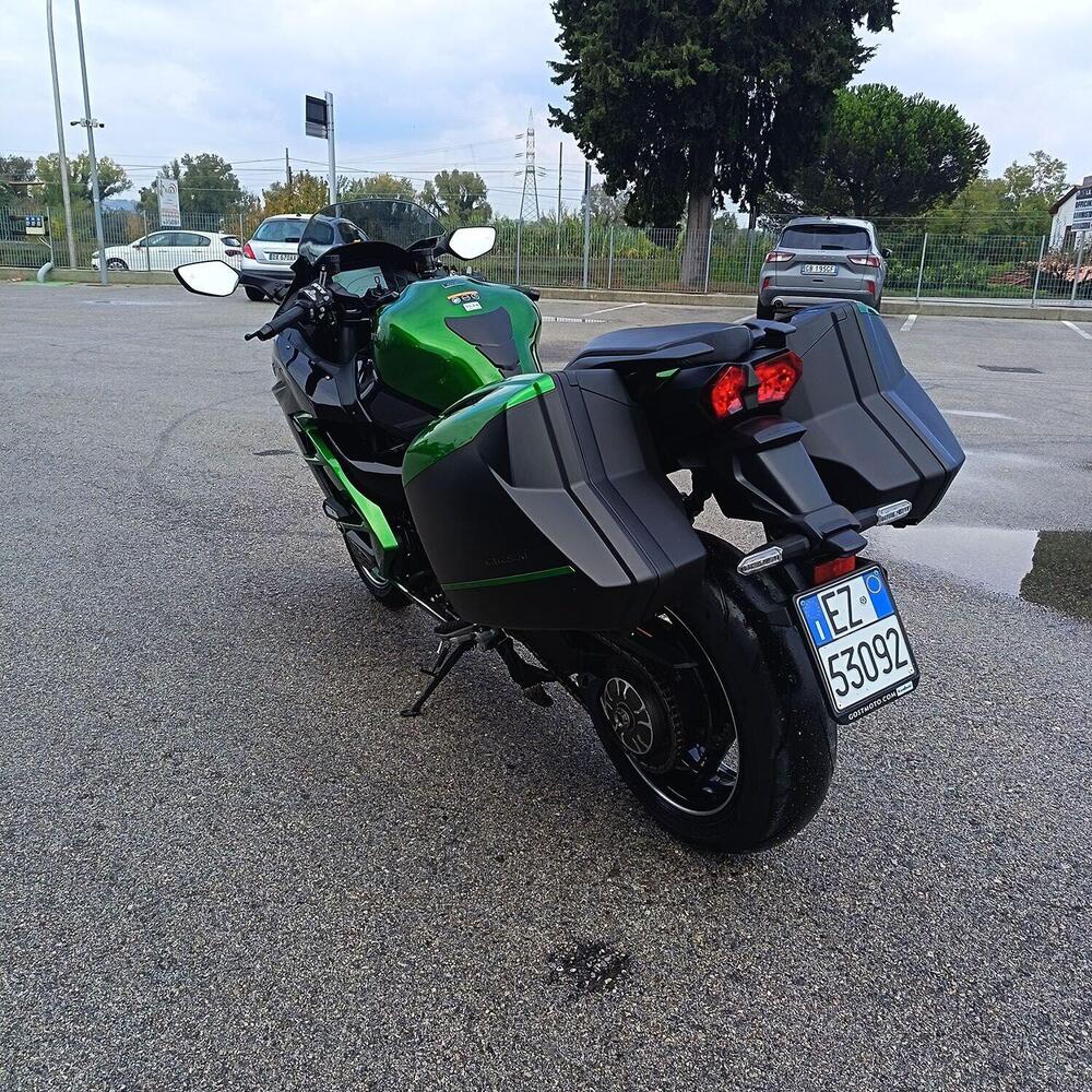 Kawasaki Ninja H2 SX SE Performance (2022) (4)
