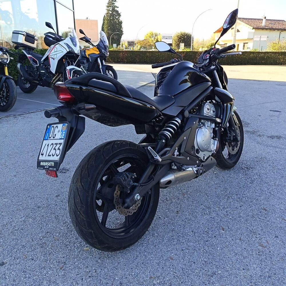 Kawasaki ER-6N (2006 - 09) (7)