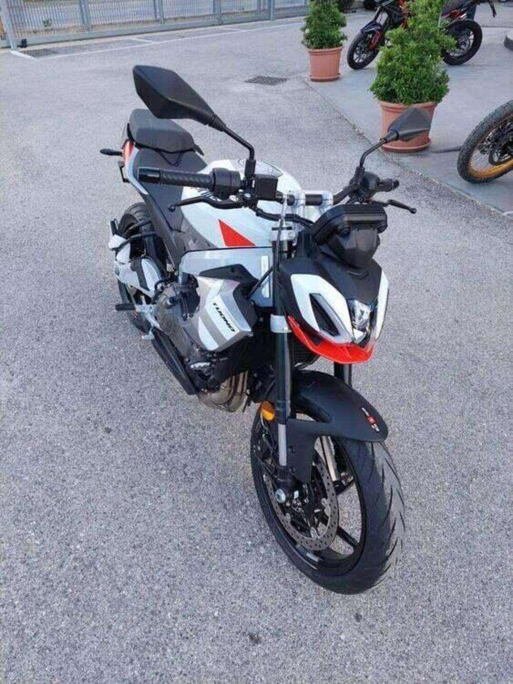 Aprilia Tuono 457 (2025 - 26) (3)