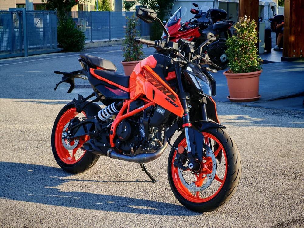KTM 390 Duke (2024 - 25) (4)