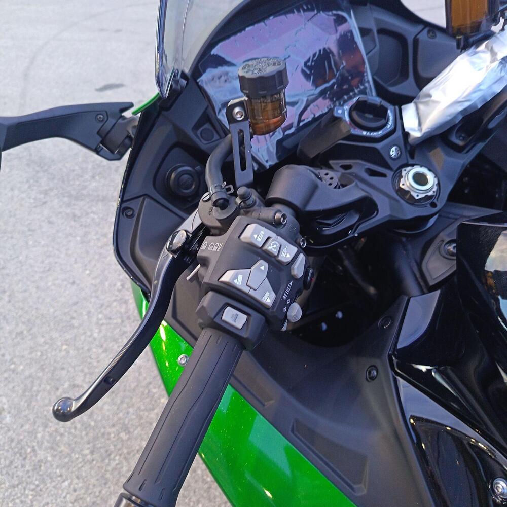 Kawasaki Ninja H2 SX SE (2023 - 26) (15)