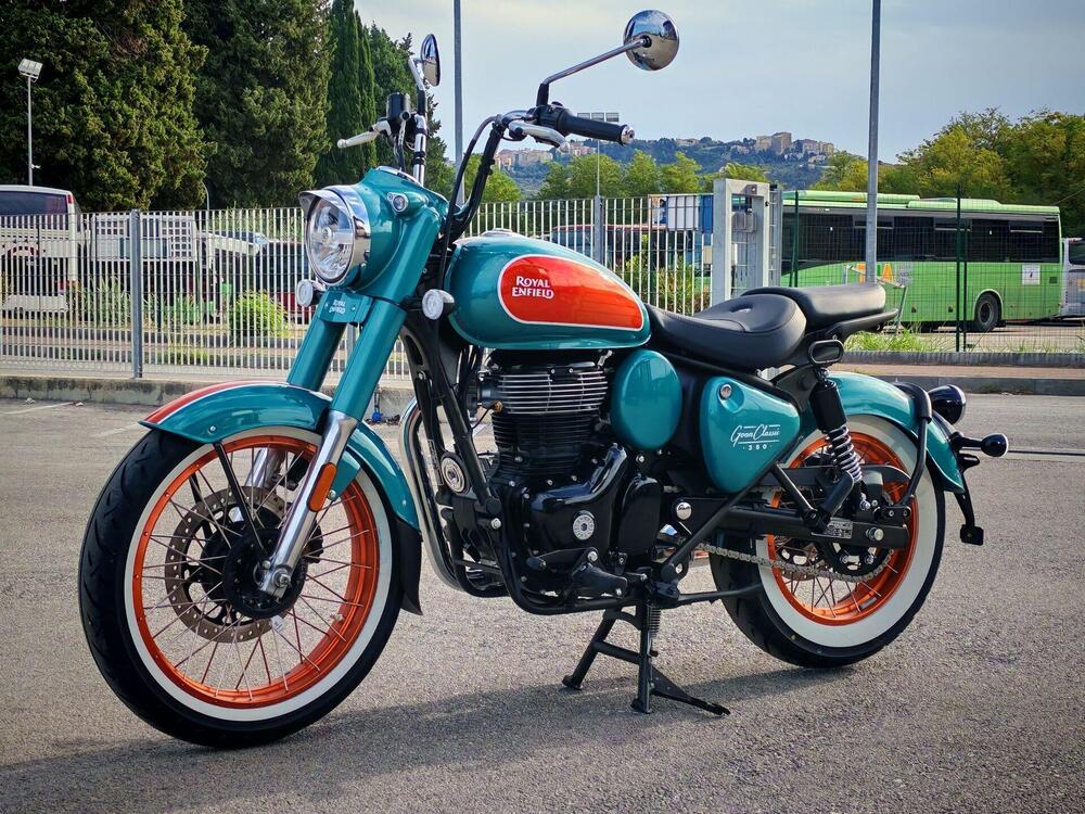 Royal Enfield Classic 350 (2021 - 26) (4)
