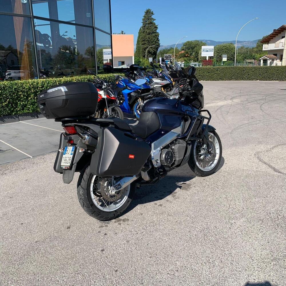 Aprilia Caponord ETV 1000 (2001 - 04) (5)