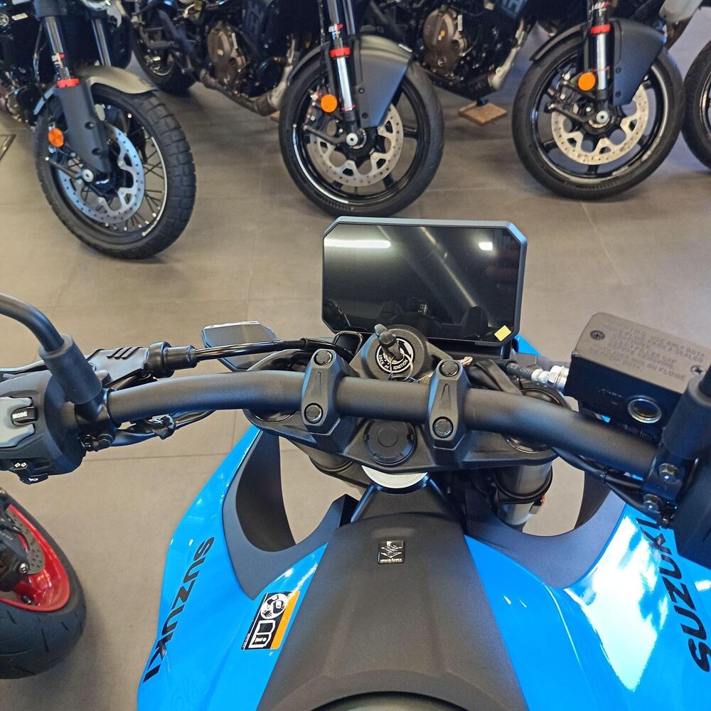 Suzuki GSX-8S (2025 - 26) (6)