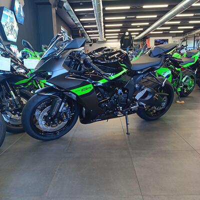 Kawasaki Ninja 636 ZX-6R (2024 - 26) nuova