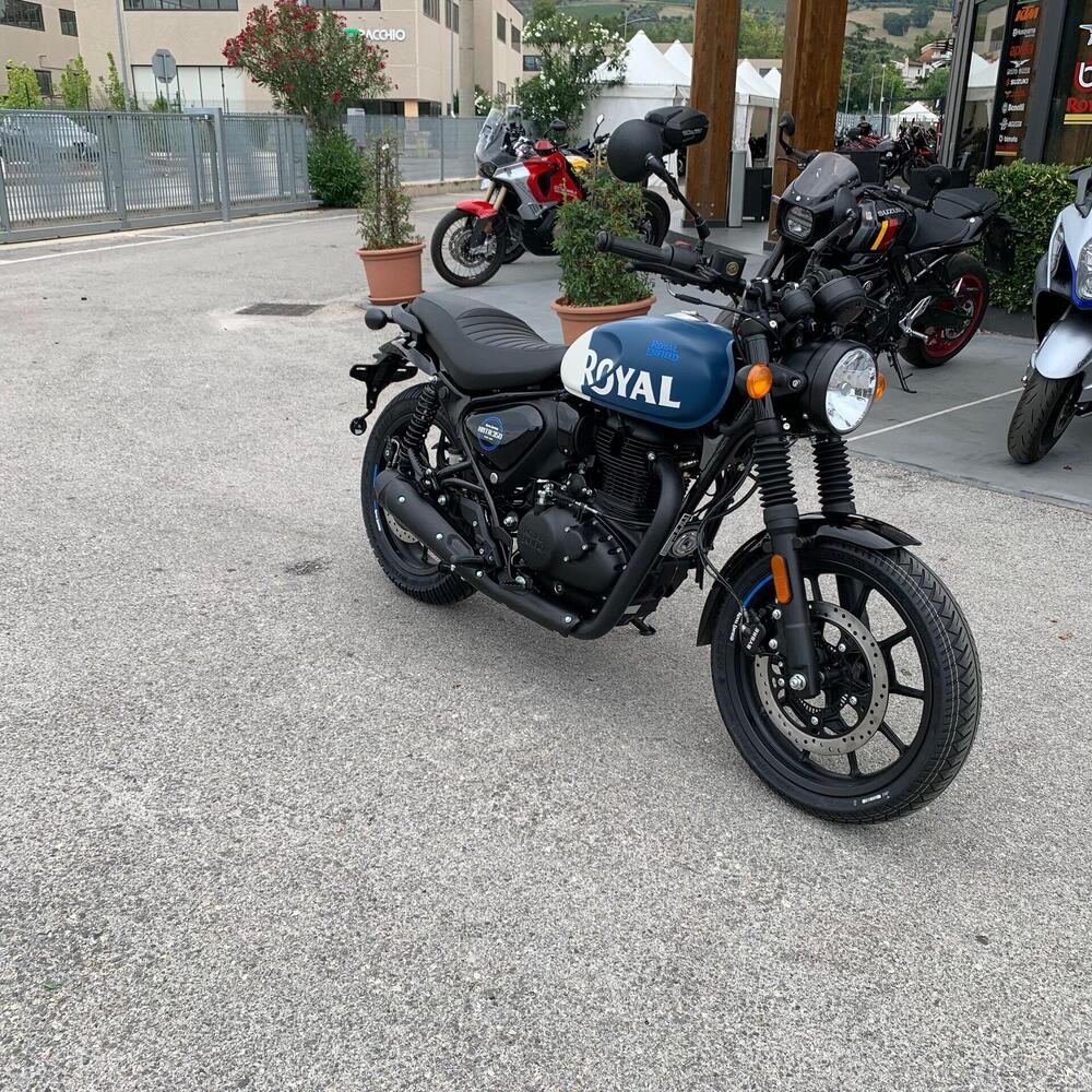 Royal Enfield HNTR 350 (2022 - 26) (3)