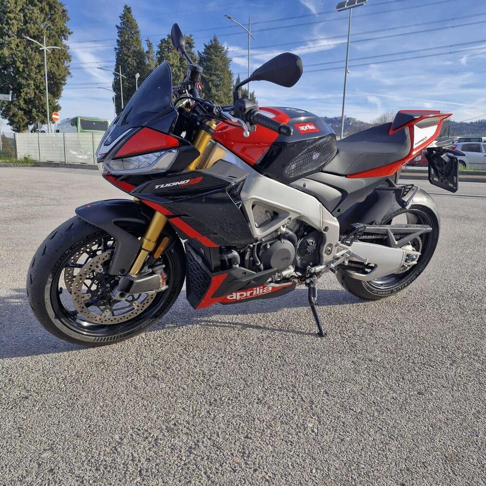 Aprilia Tuono V4 Factory SE-09 SBK (2024) (2)