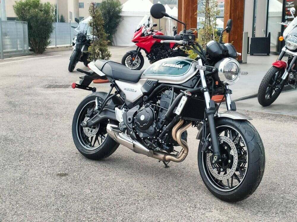 Kawasaki Z 650 RS (2025 - 26) (2)