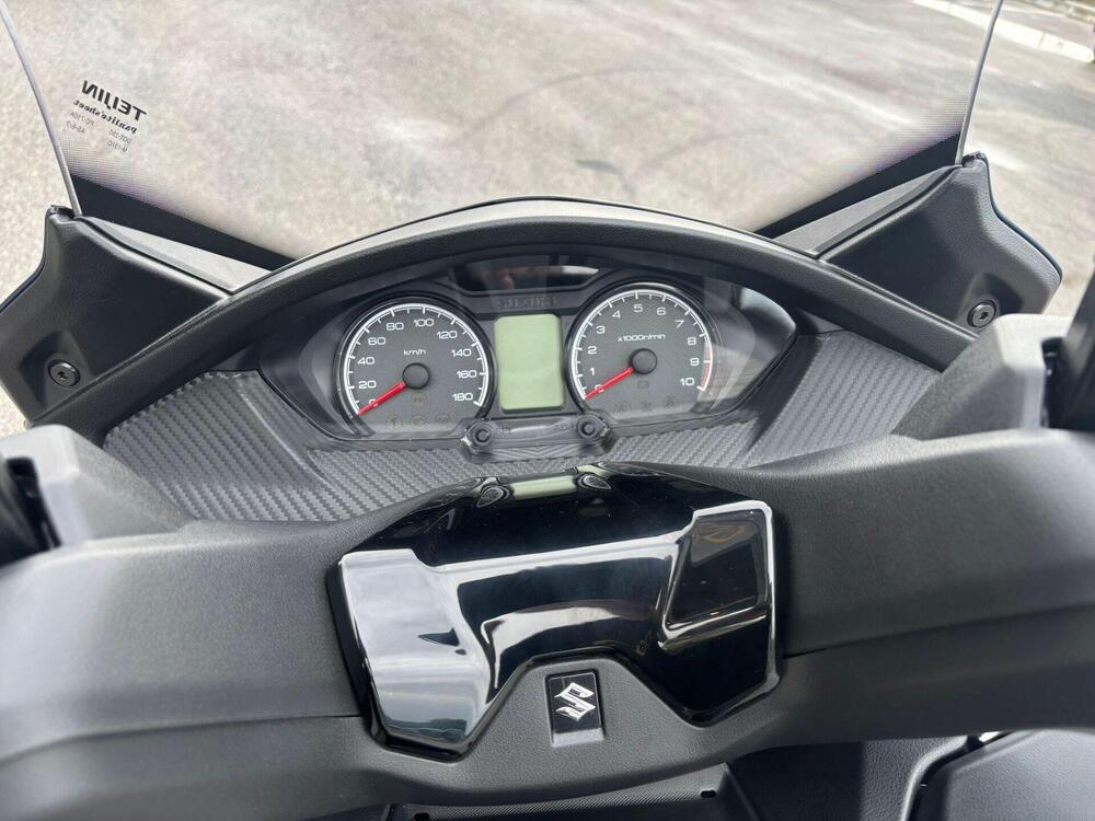 Suzuki Burgman 400 (2025 - 26) (2)