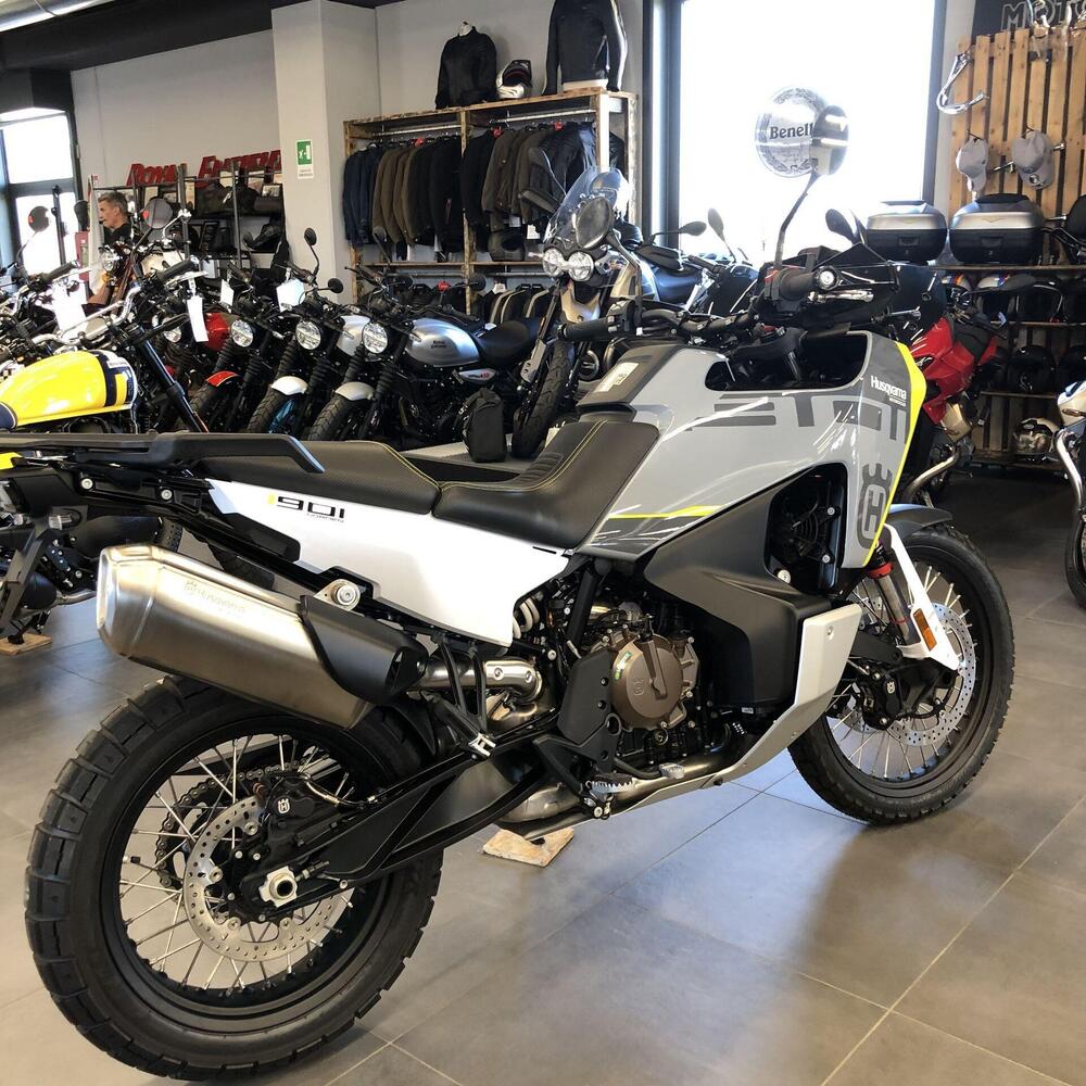 Husqvarna Norden 901 (2022 - 26) (5)