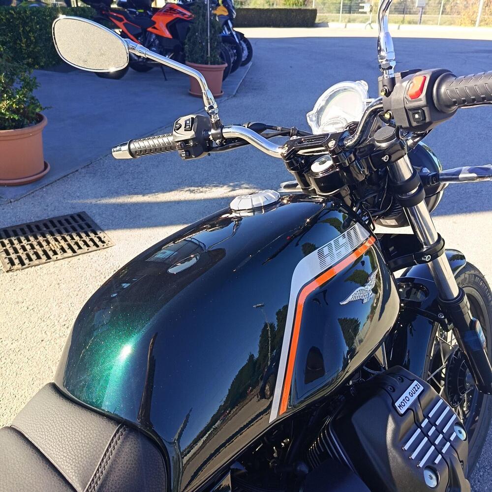 Moto Guzzi V9 Bobber Special Edition (2023 - 25) (9)