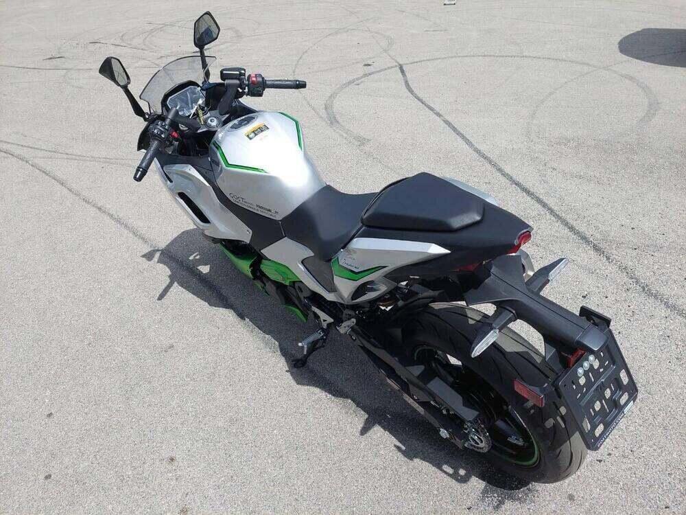 Kawasaki Ninja 7 Hybrid (2024 - 25) (7)