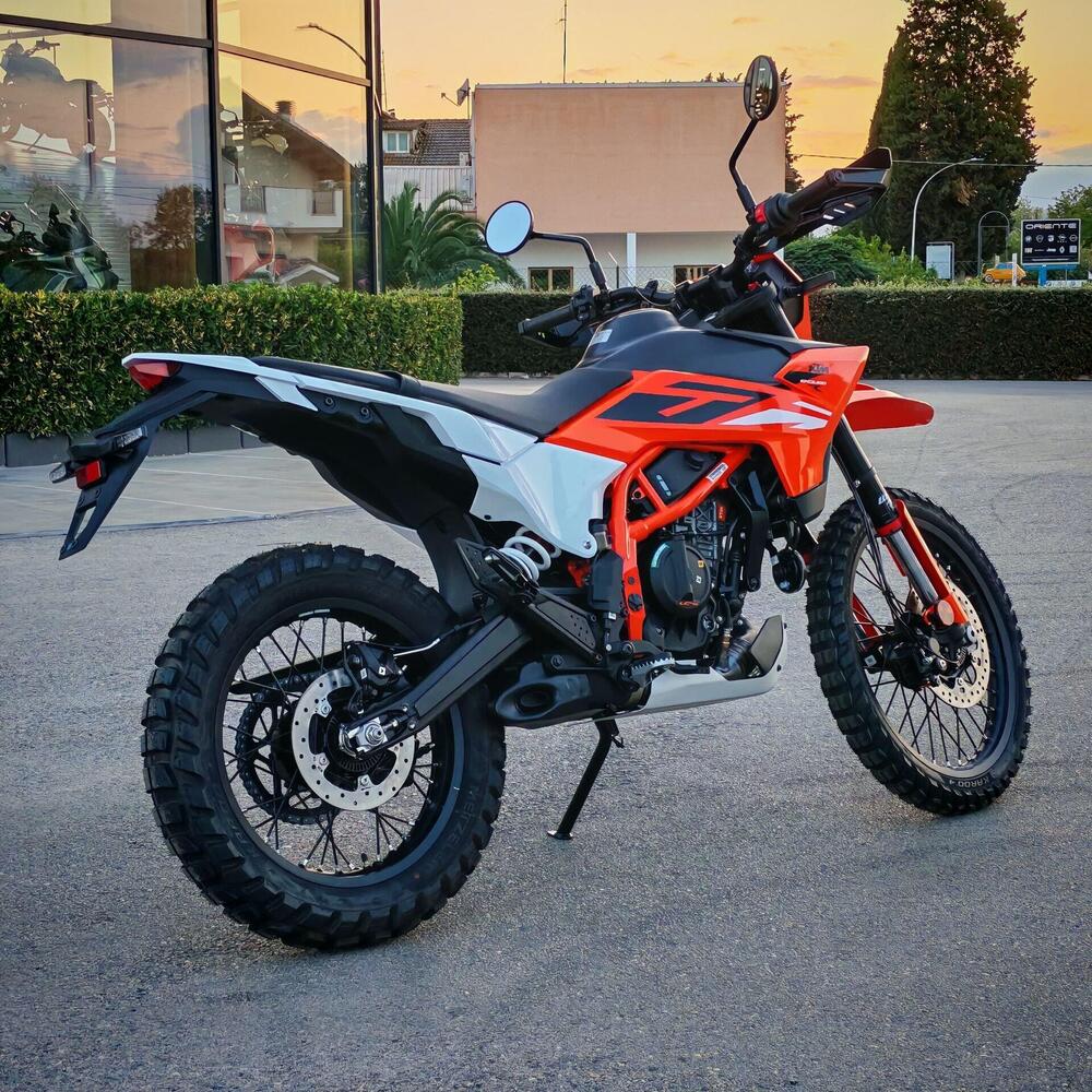 KTM 390 Enduro R (2025 - 26) (2)
