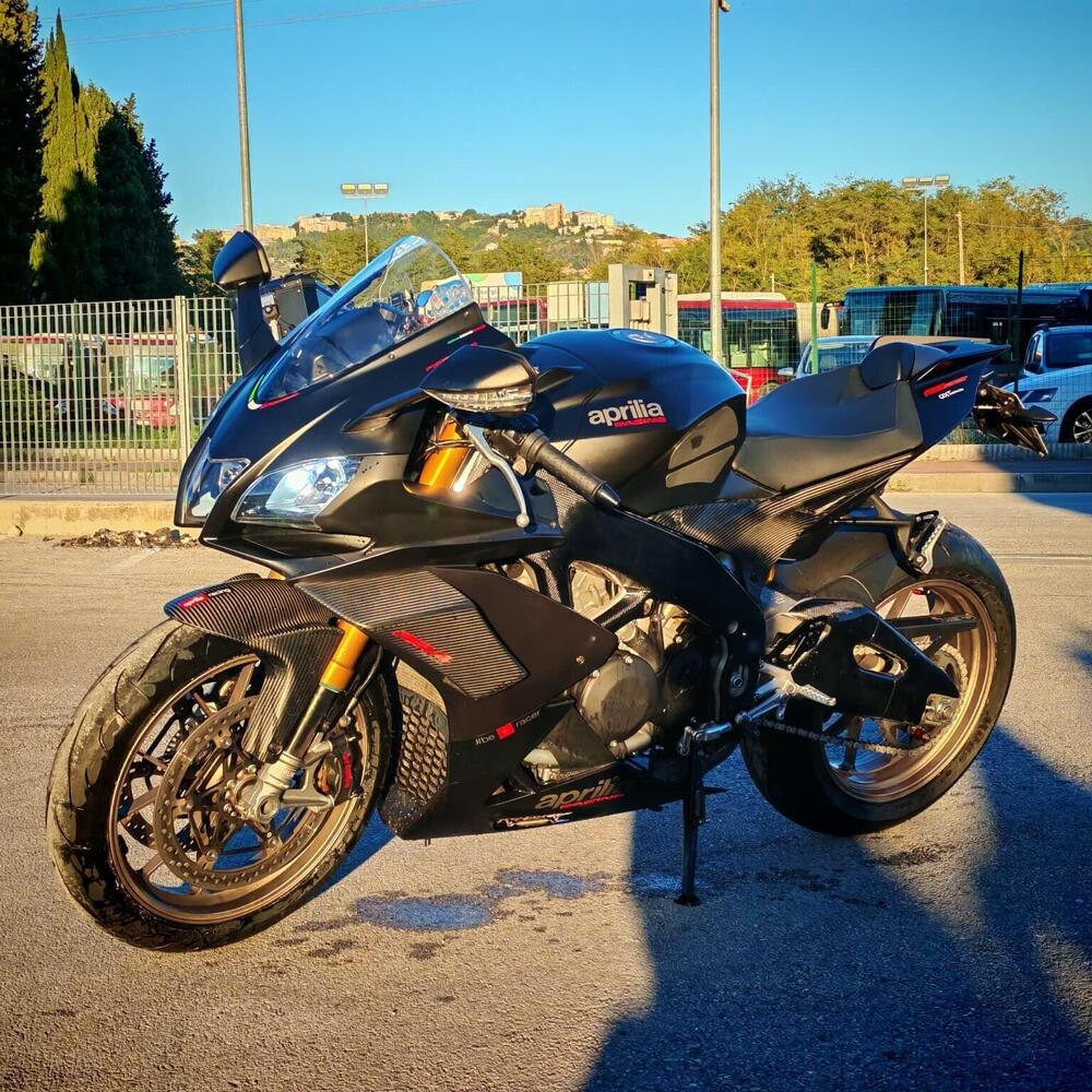 Aprilia RSV4 1100 Factory (2019 - 20) (3)