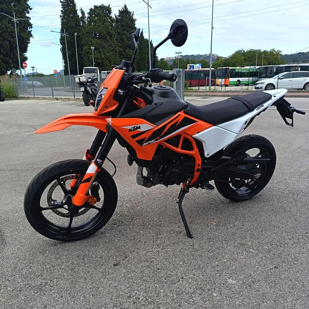 KTM 125 SMC R (2025 - 26) (4)
