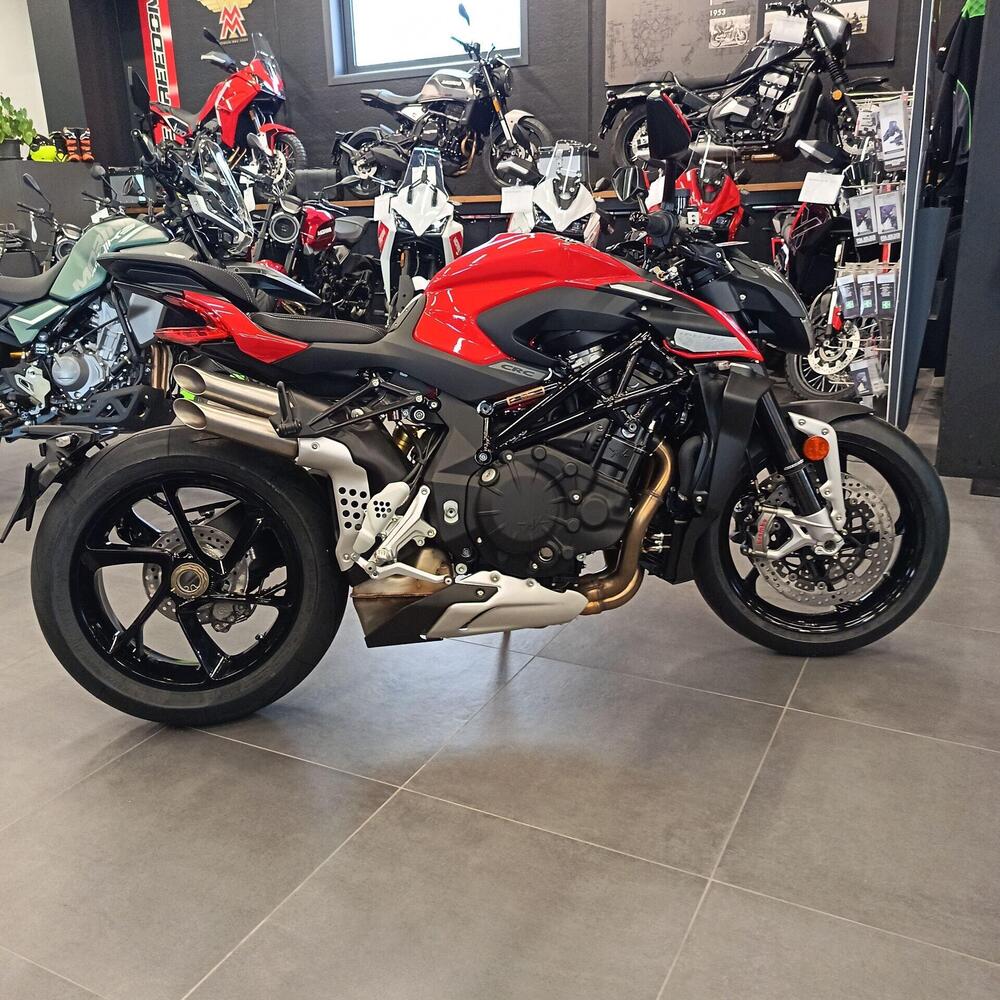 MV Agusta Brutale 1000 RS (2022 - 26) (2)